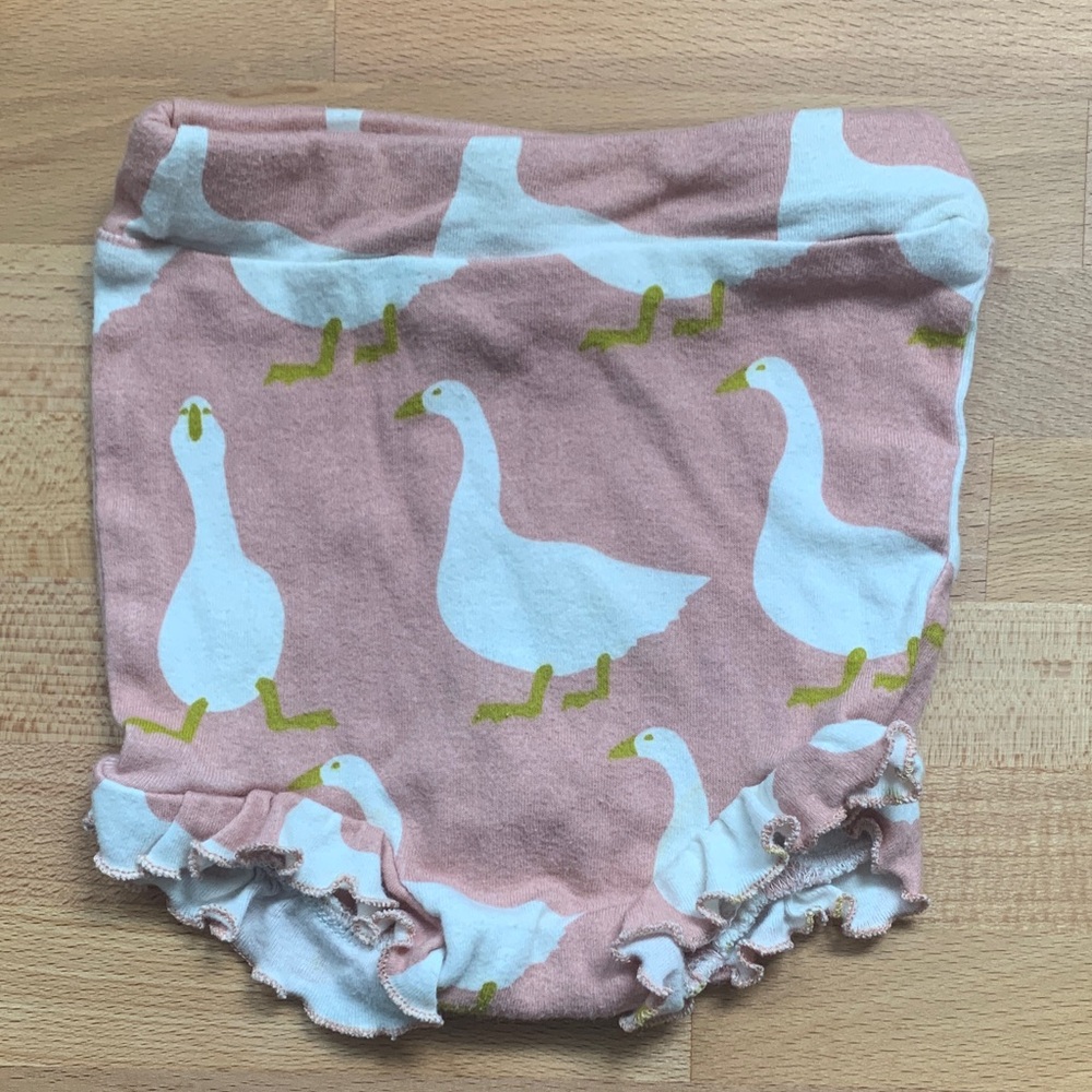 Super Cute Duck Milkbarn 3-6m Bloomers EUC